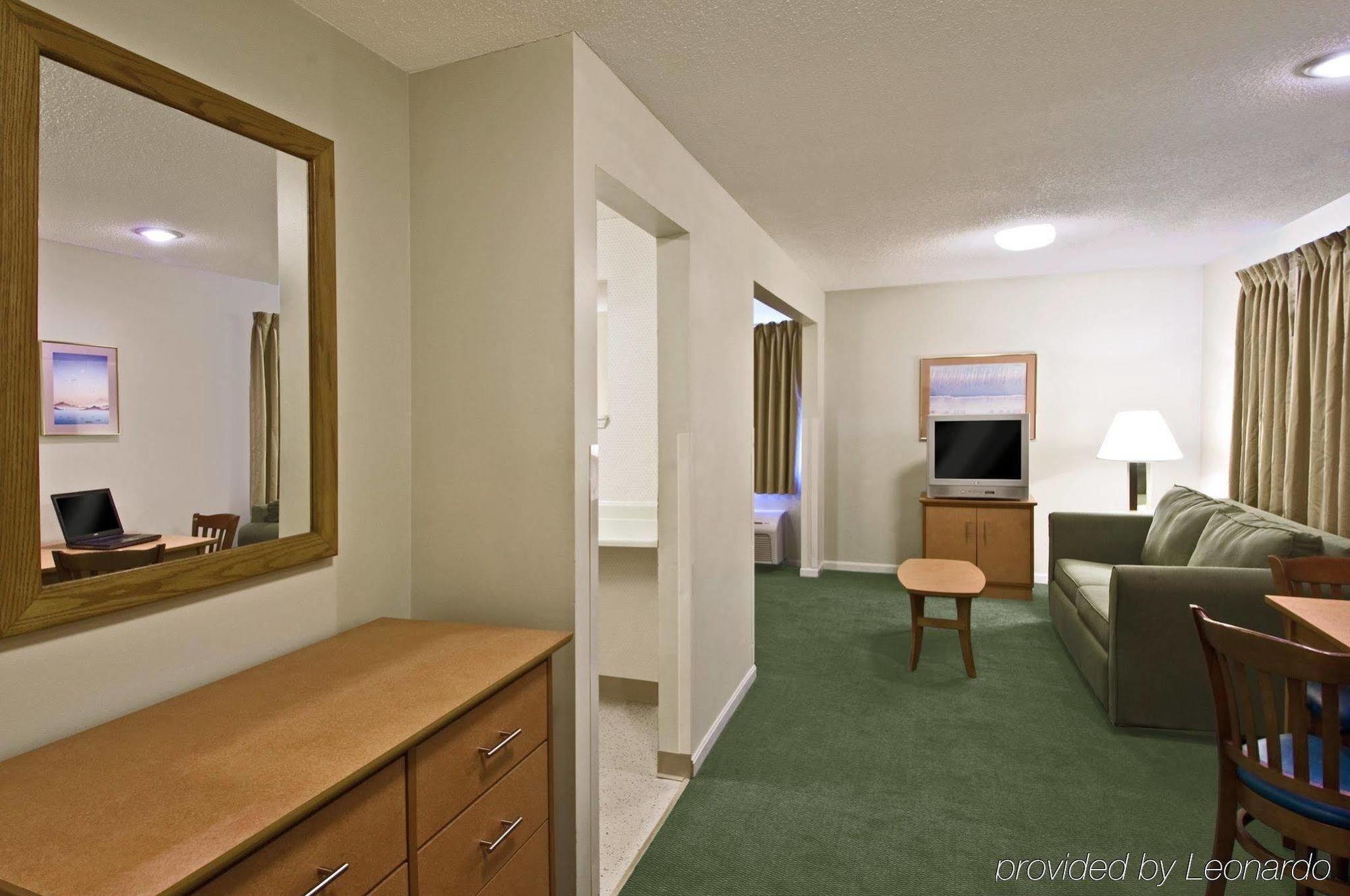 Welcome Suites Springdale Oda fotoğraf